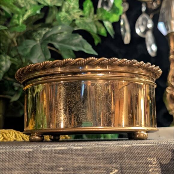 Antique Ormolu Gold Gilt Apollo Round Lidded Portrait Trinket Powder Casket Box - Picture 4 of 8